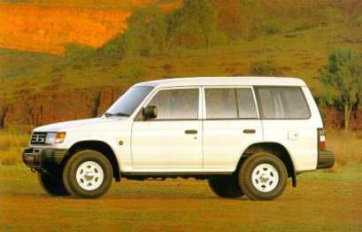 1996 Mitsubishi Pajero SUV GL LWB (4X4) 1996 Mitsubishi Pajero SUV GL LWB (4X4)