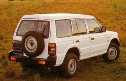 1992 Mitsubishi Pajero SUV GL LWB (4X4) 1992 Mitsubishi Pajero SUV GL LWB (4X4)