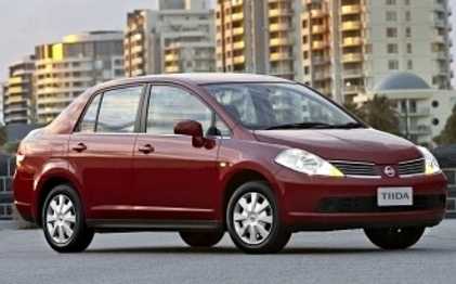 2013 Nissan TIIda Sedan ST 2013 Nissan TIIda Sedan ST