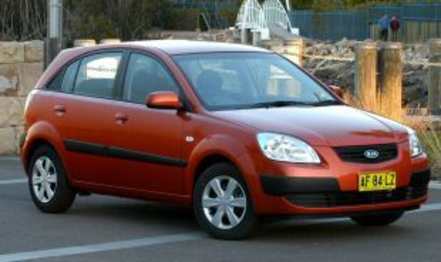 2006 Kia Cerato Hatchback (base) 2006 Kia Cerato Hatchback (base)