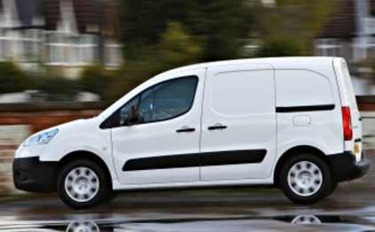 2017 Peugeot Partner Commercial 1.6 2017 Peugeot Partner Commercial 1.6