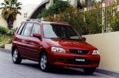 Mazda 121 2000