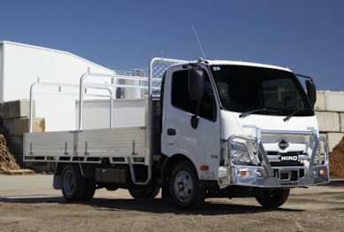 Hino 300 2020