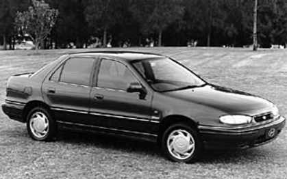 1995 Hyundai Lantra Sedan GL 1995 Hyundai Lantra Sedan GL