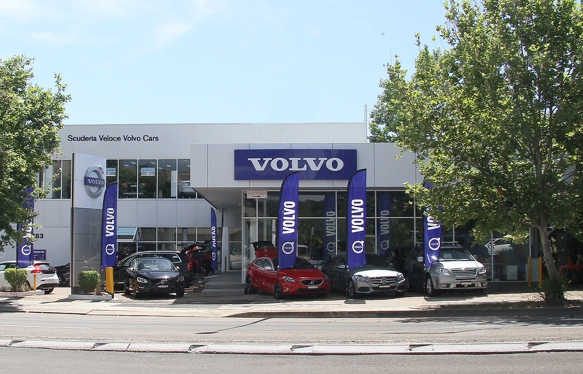 Volvo Cars Lindfield Pre-Owned hero image