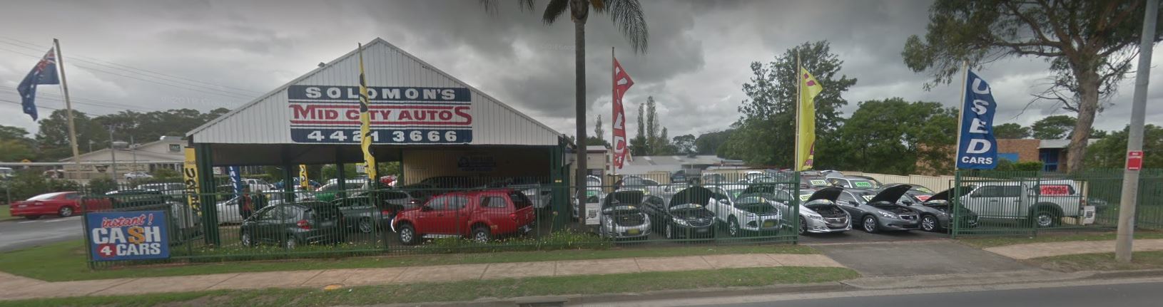 Solomons Mid-City Autos hero image