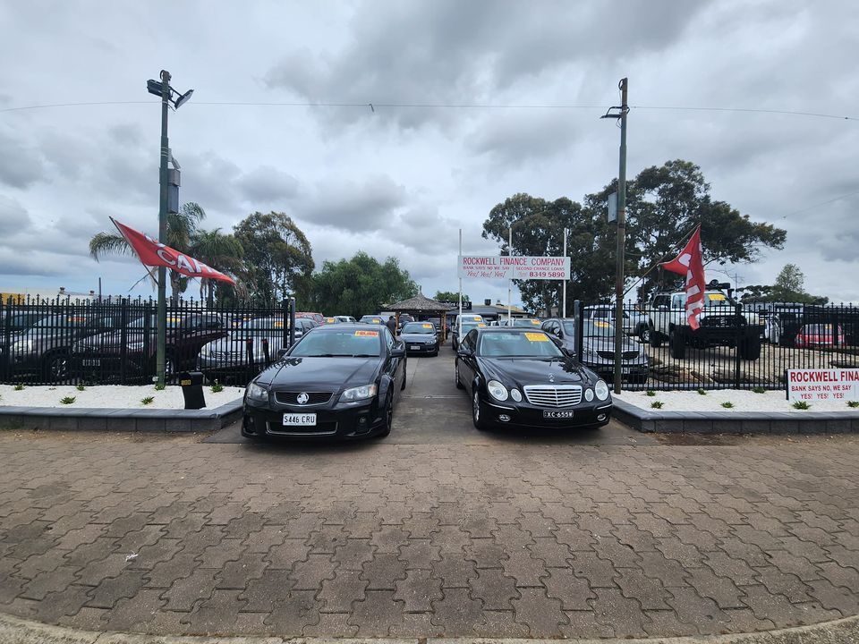 Automobiles SA hero image