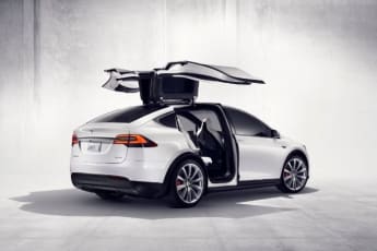 Tesla cheap x pris