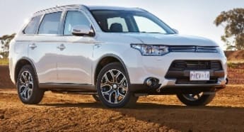 Mitsubishi outlander hotsell hybrid 2016