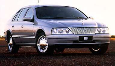Ford LTD 2001