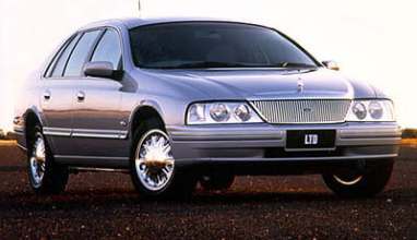 Ford LTD 2002