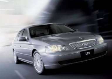 Ford LTD 2003