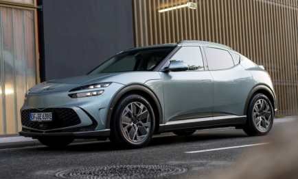 Genesis GV60 2025 | CarsGuide