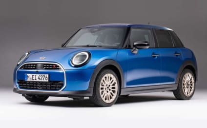 2025 Mini 5D Hatch Hatchback Cooper C Favoured