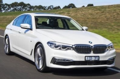 BMW 5 Series 2018  Cần bán BMW 5 Series 520i năm 2018 màu trắng nhập khẩu