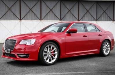 2018 Chrysler 300 Sedan SRT Hyperblack