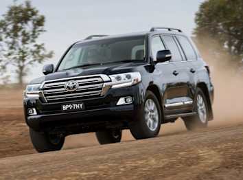 toyota land cruiser sahara 2019