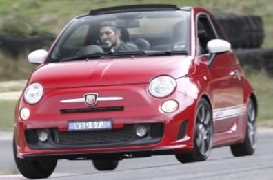 2019 Abarth 595C Convertible (base)