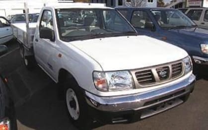 Nissan Navara 2000