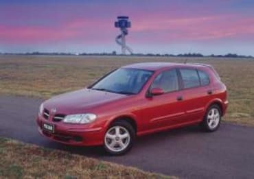 2002 Nissan Pulsar Hatchback Q