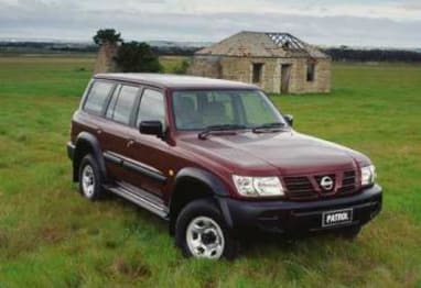 2002 Nissan Patrol SUV ST (4X4)