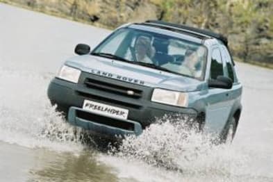 Land Rover Freelander 2002 Price & Specs | Carsguide