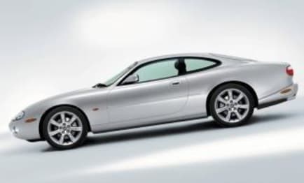 2003 Jaguar XK8 Coupe (base)