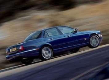 Jaguar XJR 2004