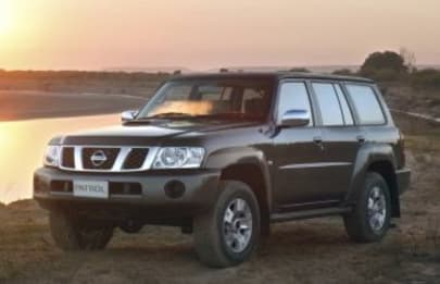 2005 Nissan Patrol SUV ST (4X4)