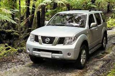 2007 Nissan Pathfinder SUV ST (4X4)