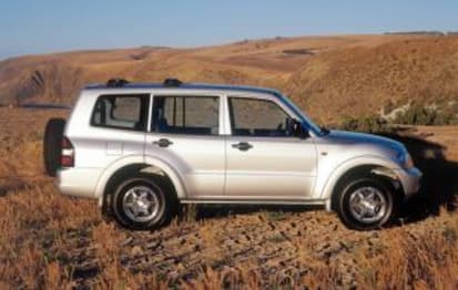 2002 Mitsubishi Pajero SUV GLX LWB (4X4)