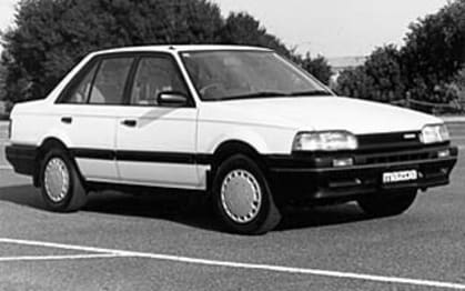 1989 Mazda 323 Sedan Super Deluxe