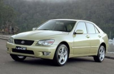 Lexus IS 2004
