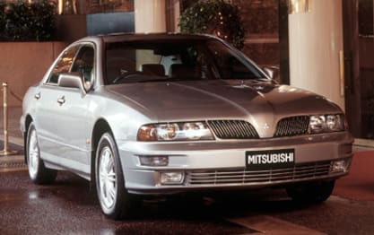 Mitsubishi Verada 2000