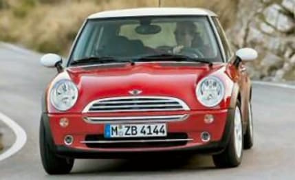 2004 Mini Cooper Hatchback (base)