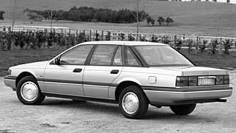 Ford Fairlane 1989
