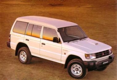 1997 Mitsubishi Pajero SUV GL LWB (4X4)