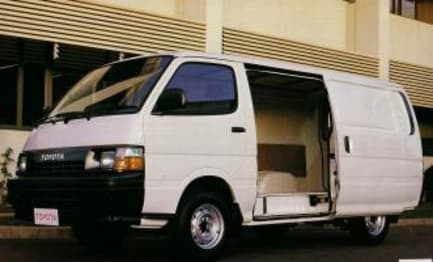 Toyota HiAce (base) 1996 Price \u0026 Specs 