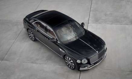 2023 Bentley Flying Spur Sedan (base)