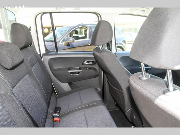 amarok isofix