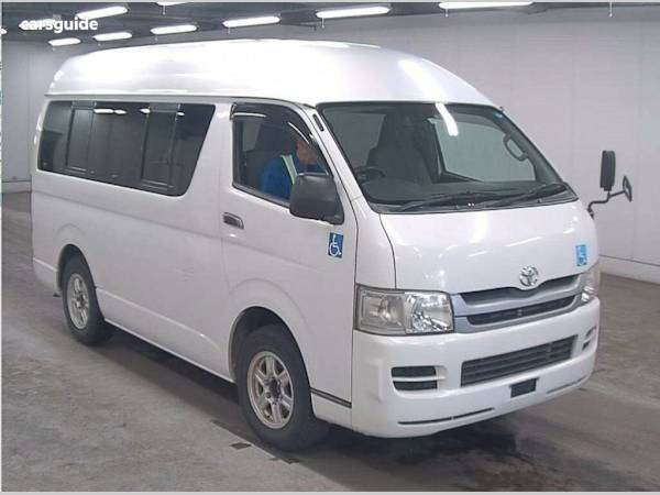 toyota hiace 8 seater