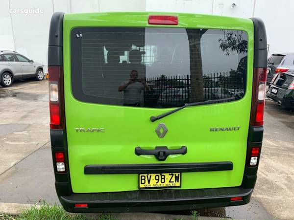 green renault trafic for sale