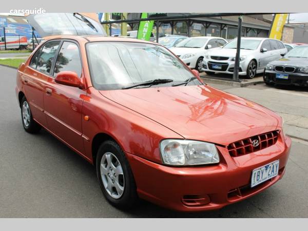 Hyundai accent 2000 года