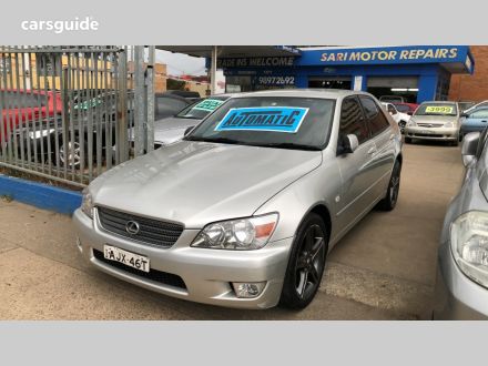 lexus is200 isofix