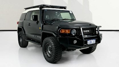 Toyota's LandCruiser FJ is shaping up as a sub-Prado, Suzuki