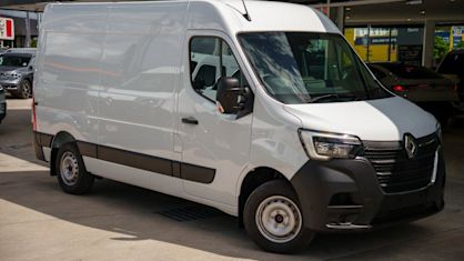 2025 Renault Master Pro Mid Roof MWB AMT 110kW