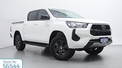 2025 Toyota Hilux SR 48V (4X4)