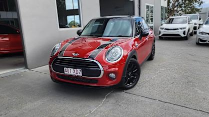 2017 Mini Cooper 5D Hatch