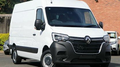 2025 Renault Master Pro Mid Roof MWB AMT 110kW