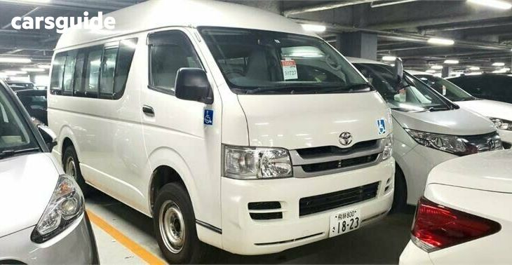 2008 Toyota HiAce Commercial